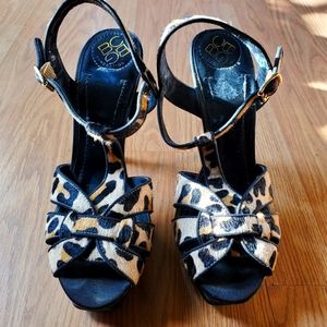 BCBG Animal Print Platform Heels Size 7